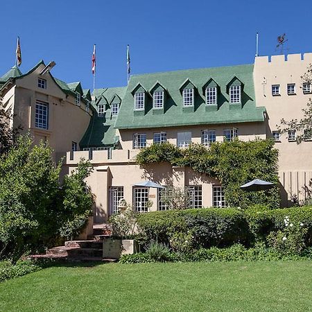 Chartwell Castle & Guest House Екстериор снимка