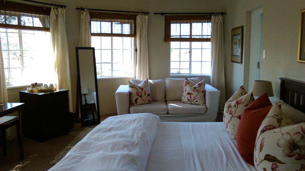 Chartwell Castle & Guest House Екстериор снимка