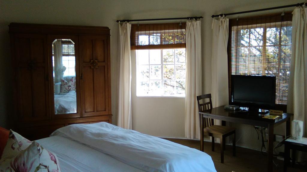 Chartwell Castle & Guest House Екстериор снимка