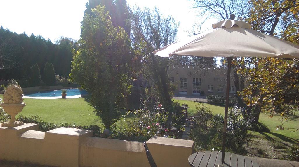 Chartwell Castle & Guest House Екстериор снимка