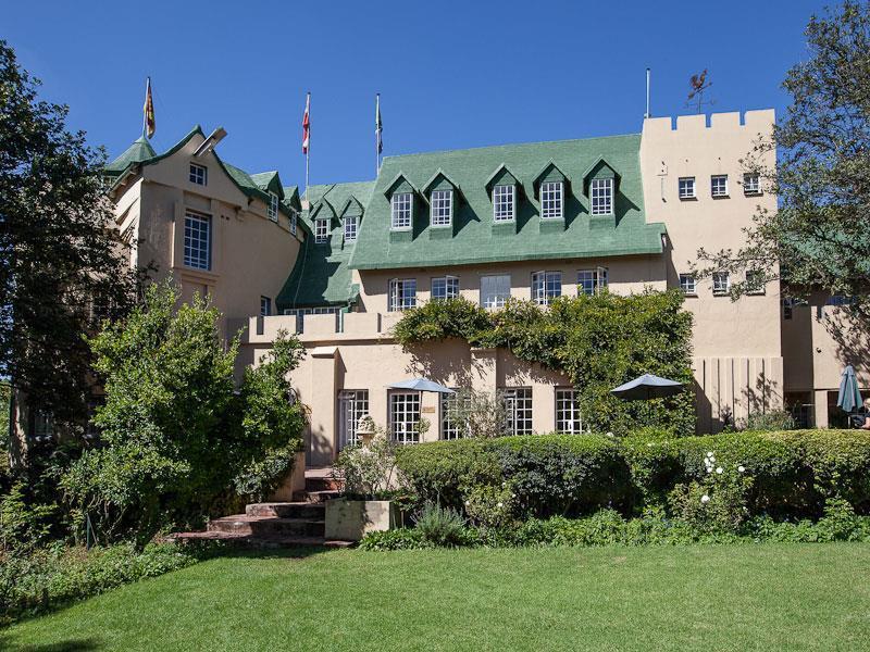 Chartwell Castle & Guest House Екстериор снимка